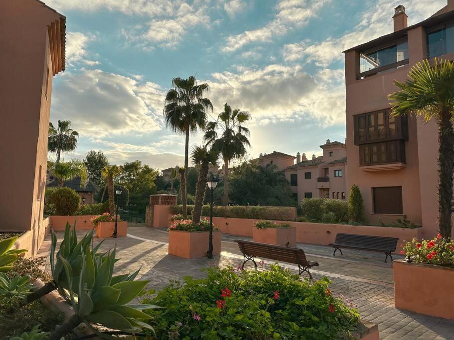 Ferienwohnung Costal Bliss Estepona Exterior foto